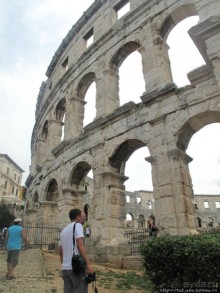 Замечетельная прогулка, Колизей, и вечная любовь