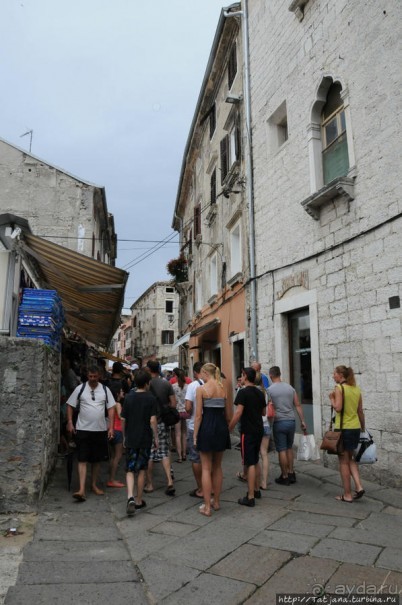 Замечетельная прогулка, Колизей, и вечная любовь