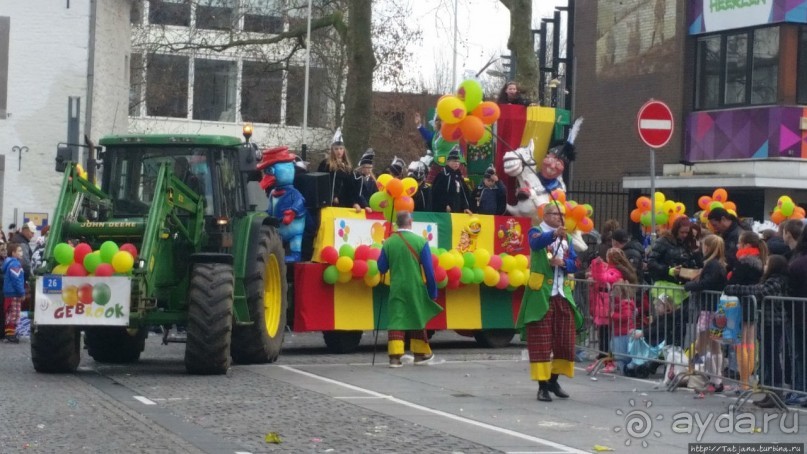 Продолжаем карнавальный репортаж из Голландии