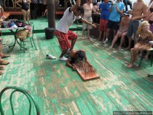 Альбом отзыва "Шоу тунисских факиров."