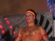 Альбом отзыва "Шоу тунисских факиров."