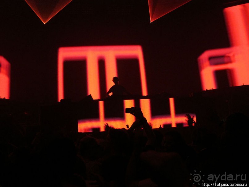 Альбом отзыва "Mysteryland 2012 — танцевальный фестиваль"