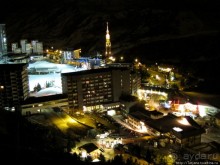 Позавтракал и сразу встал на лыжи!