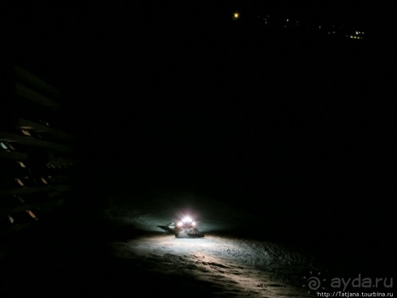 Позавтракал и сразу встал на лыжи!