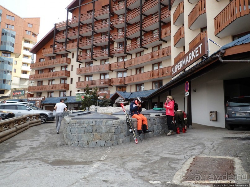 Альбом отзыва "Три Долины в конце апреля -деревня Val Thorens"