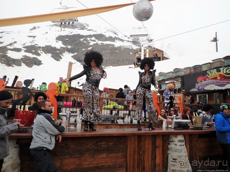 Альбом отзыва "Три Долины в конце апреля -деревня Val Thorens"