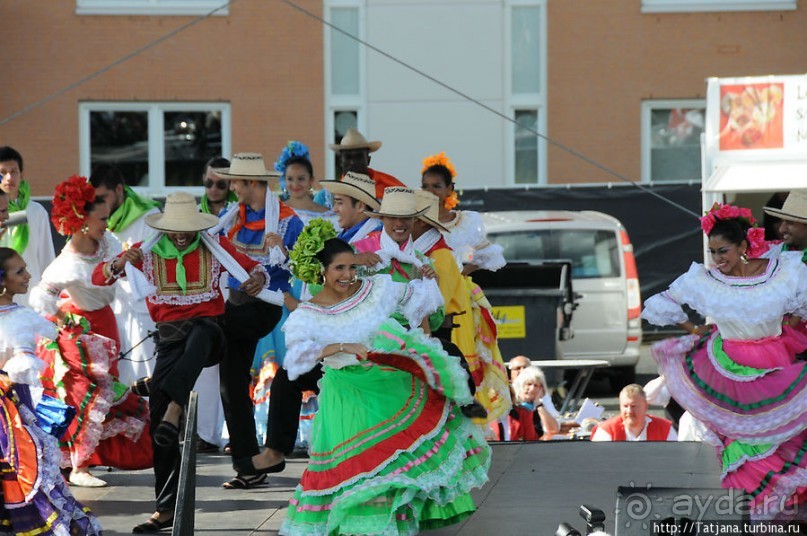 Ежегодный Международный фольклорный фестиваль Брюнссума