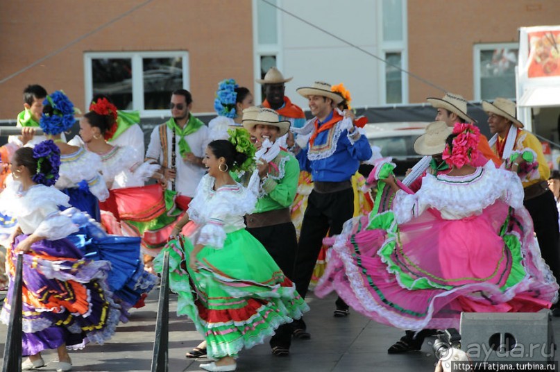 Ежегодный Международный фольклорный фестиваль Брюнссума