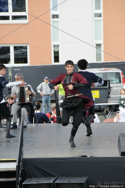 Ежегодный Международный фольклорный фестиваль Брюнссума