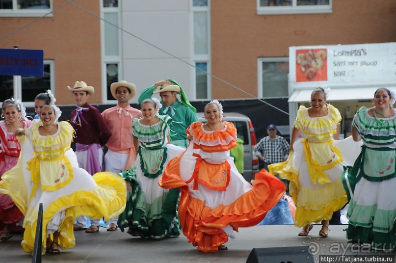 Ежегодный Международный фольклорный фестиваль Брюнссума