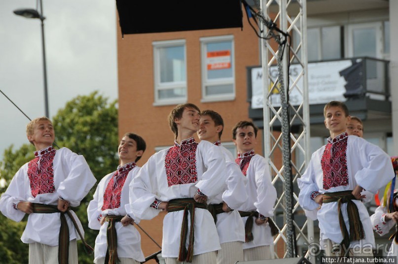 Ежегодный Международный фольклорный фестиваль Брюнссума