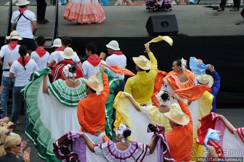 Ежегодный Международный фольклорный фестиваль Брюнссума