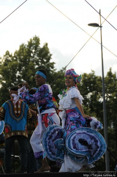 Ежегодный Международный фольклорный фестиваль Брюнссума