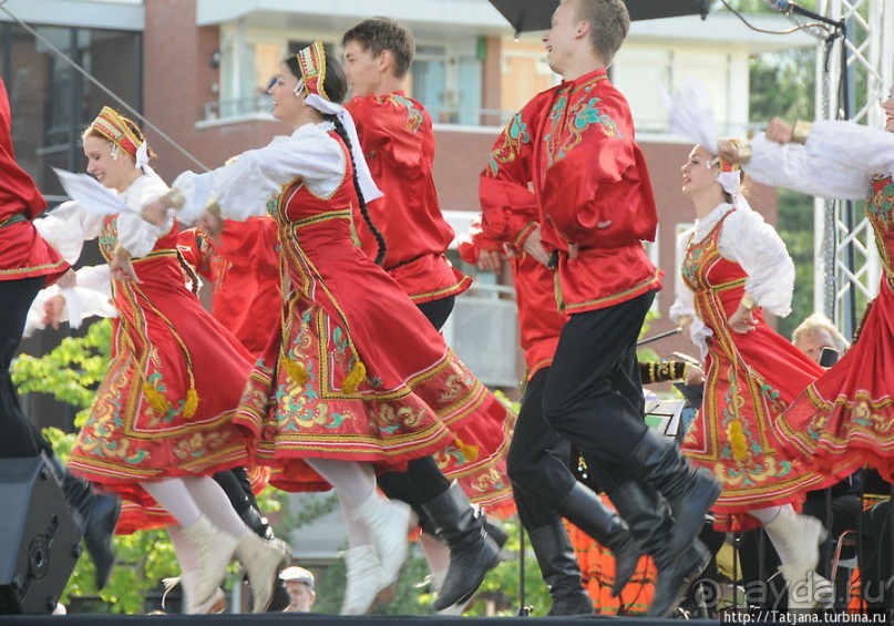 Ежегодный Международный фольклорный фестиваль Брюнссума