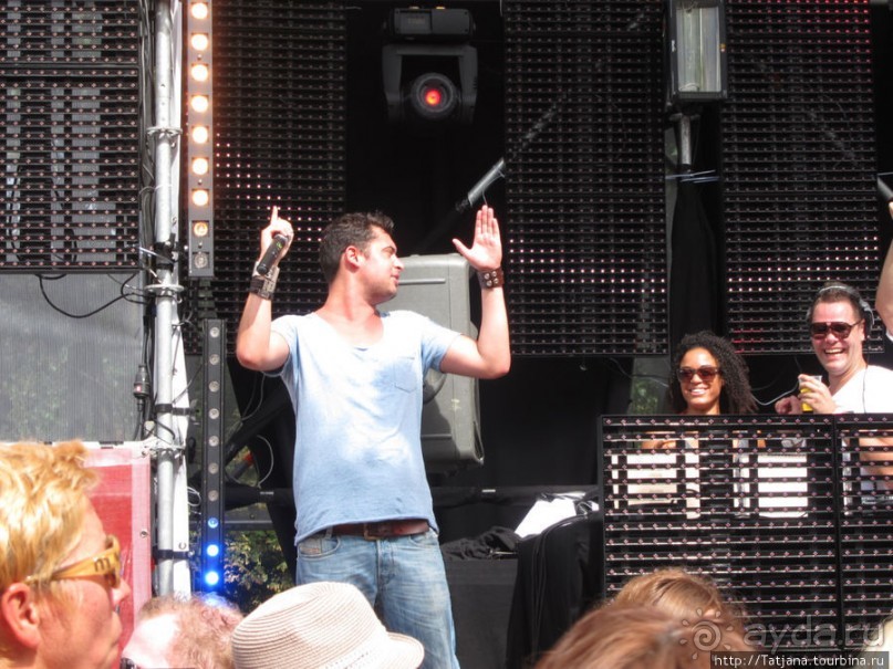 Альбом отзыва "Как отрывается Голландская молодежь (Castle of Love 2011)"