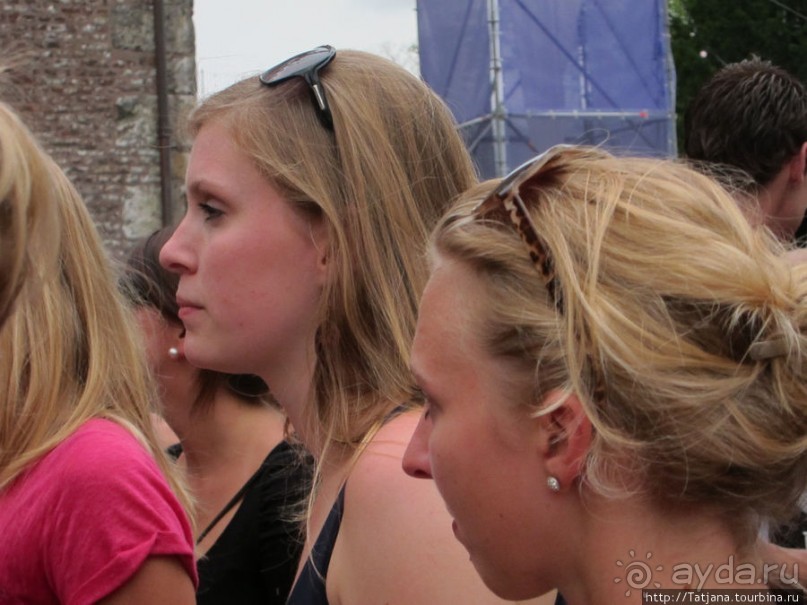 Как отрывается Голландская молодежь (Castle of Love 2011)