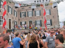 Как отрывается Голландская молодежь (Castle of Love 2011)