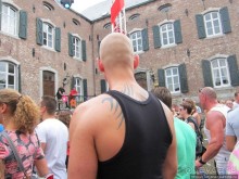 Как отрывается Голландская молодежь (Castle of Love 2011)