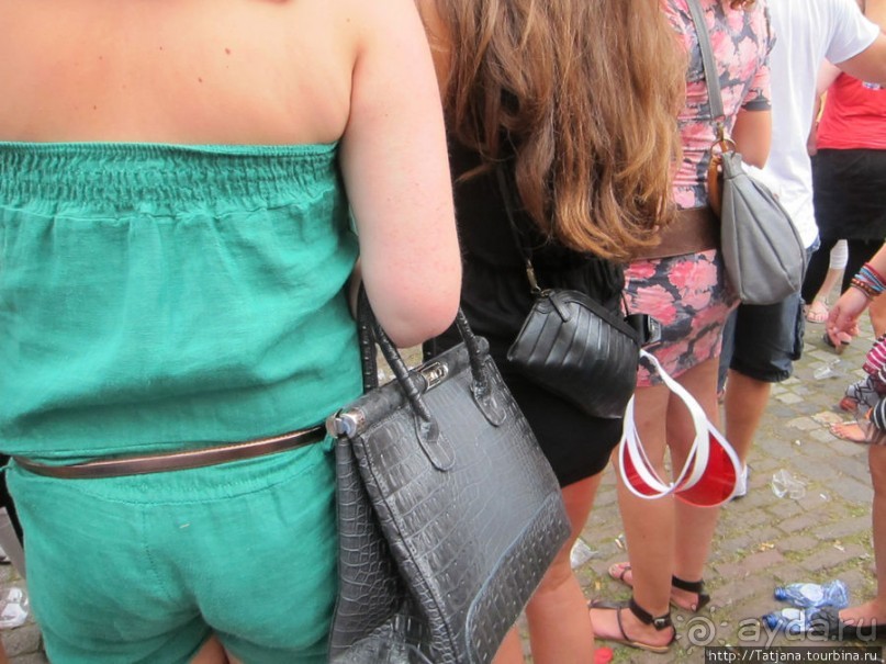 Как отрывается Голландская молодежь (Castle of Love 2011)