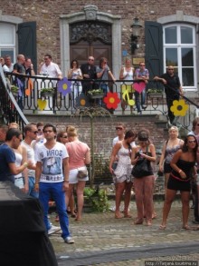 Альбом отзыва "Как отрывается Голландская молодежь (Castle of Love 2011)"