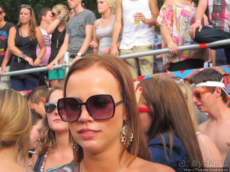 Как отрывается Голландская молодежь (Castle of Love 2011)