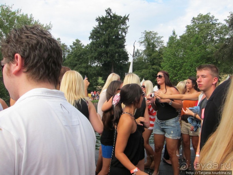 Как отрывается Голландская молодежь (Castle of Love 2011)