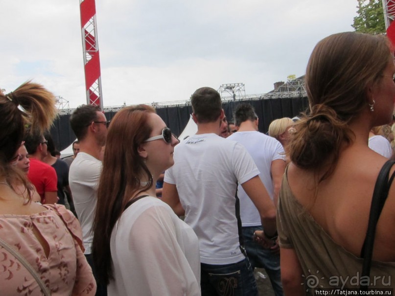 Как отрывается Голландская молодежь (Castle of Love 2011)