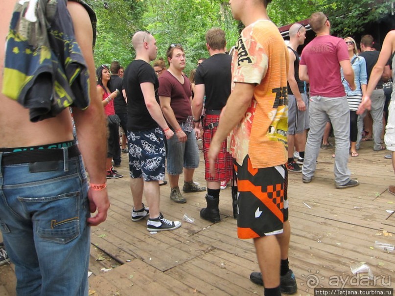 Как отрывается Голландская молодежь (Castle of Love 2011)