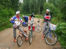 Альбом отзыва "Пямятник братьям Койвунен и П.Юлле (по дороге за молоком)"