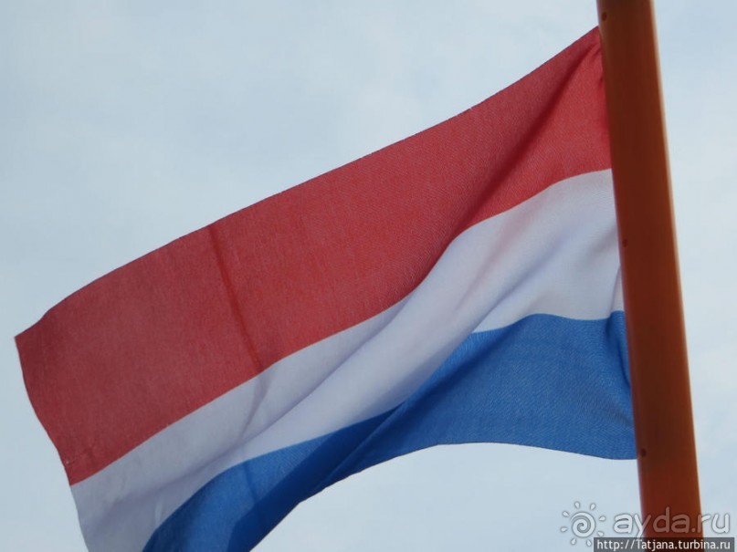 По каналам в день Короля в Амстердаме