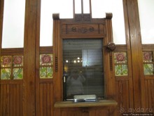 Великолепная мозаика в здании вокзала.