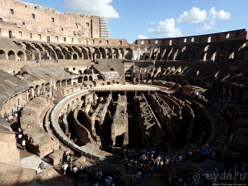 Колизей — амфитеатер Флавиев