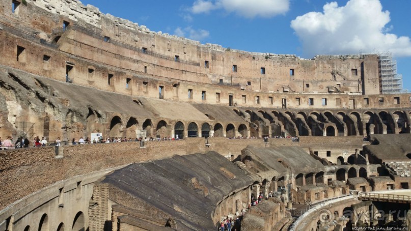 Колизей — амфитеатер Флавиев