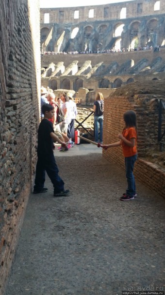 Колизей — амфитеатер Флавиев