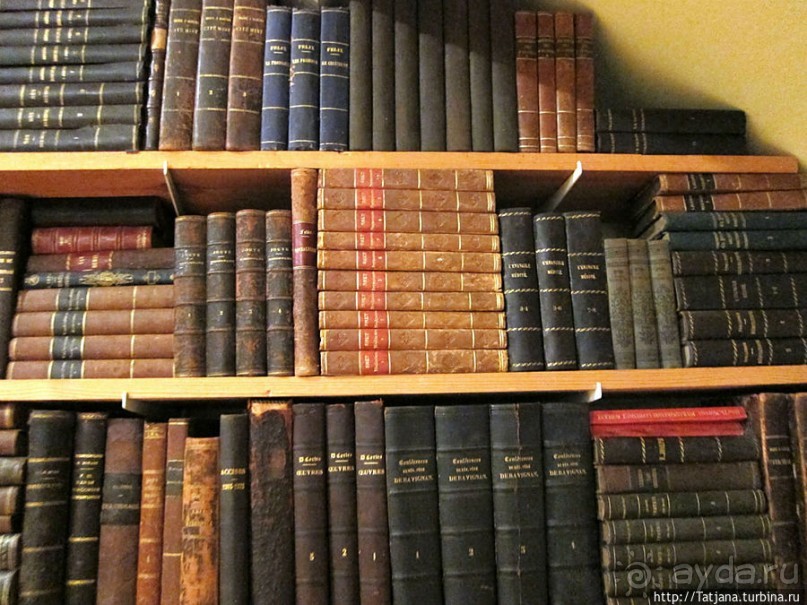 Альбом отзыва "Старый Рекем и тайны церковных книг"