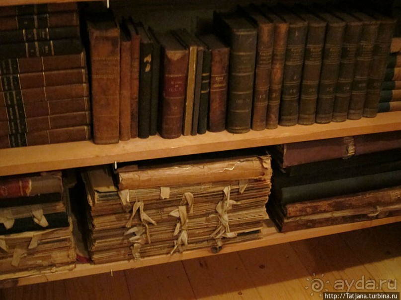 Альбом отзыва "Старый Рекем и тайны церковных книг"