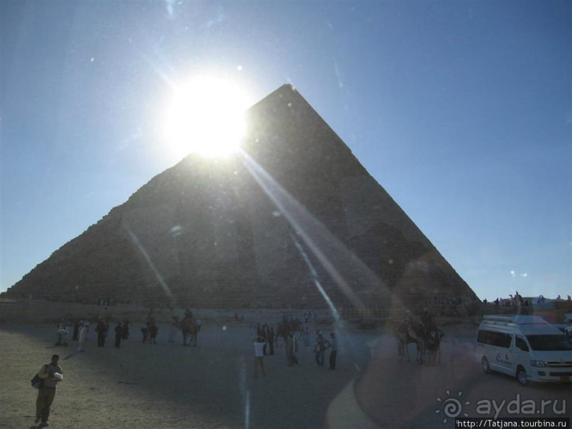Пирамиды, верблюды и ...Большой Сфинкс