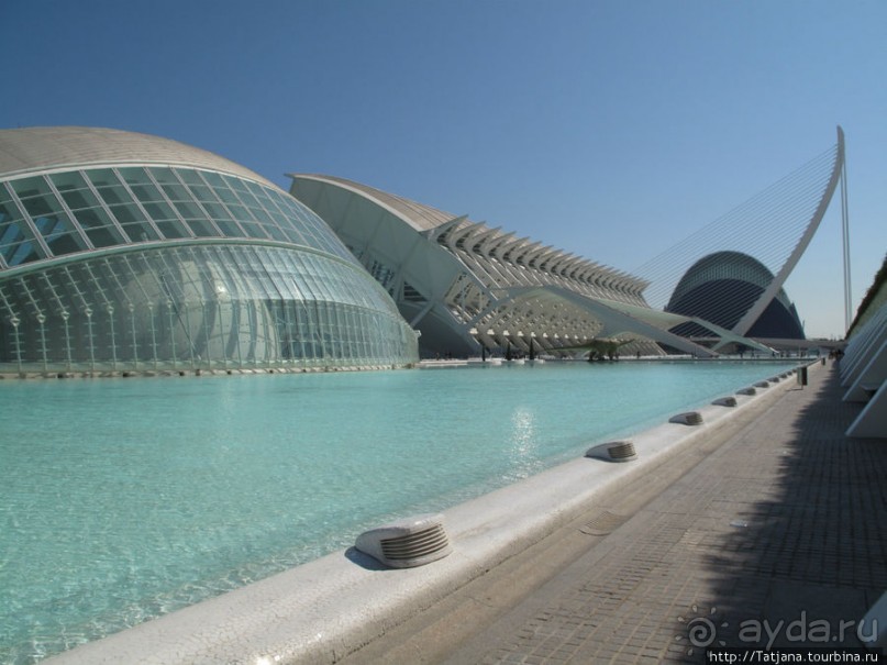 Космический полет неземной архитектуры