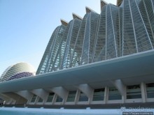 Космический полет неземной архитектуры