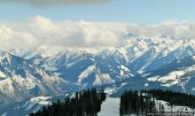 Вид на озеро Цель-ам-Зее с горнолыжного подьемника