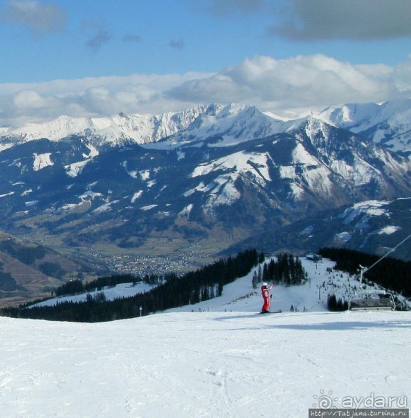 Вид на озеро Цель-ам-Зее с горнолыжного подьемника