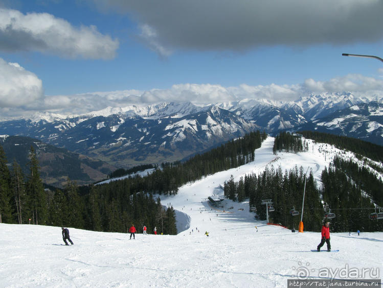 Вид на озеро Цель-ам-Зее с горнолыжного подьемника