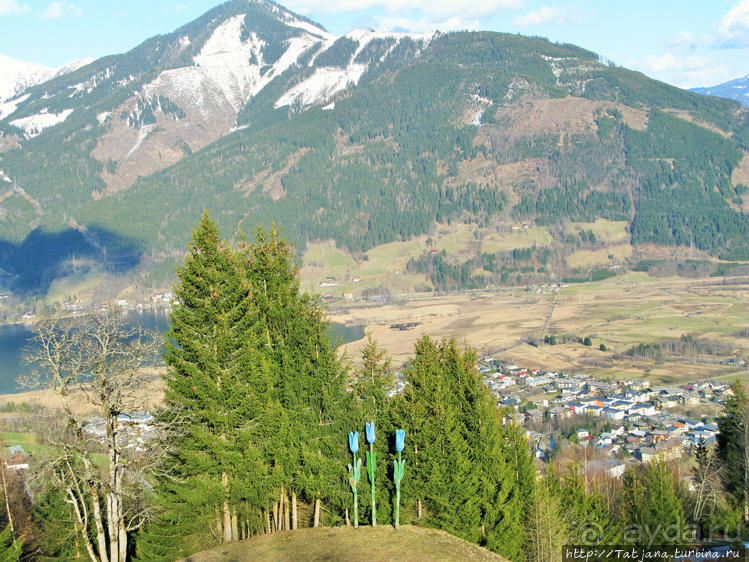 Альбом отзыва "Вид на озеро Цель-ам-Зее с горнолыжного подьемника"