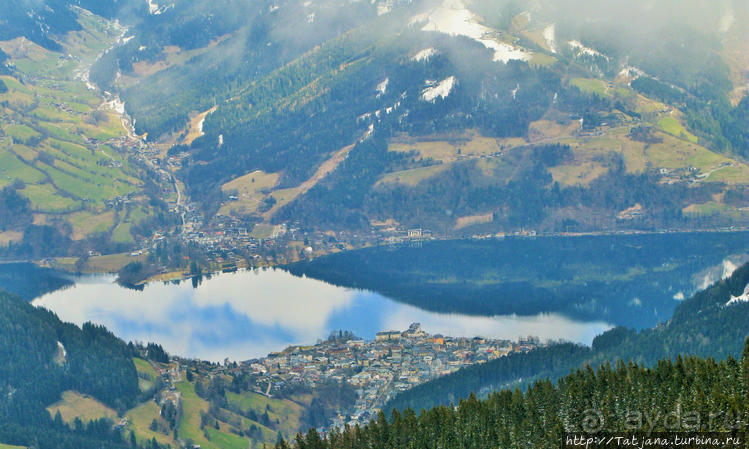 Альбом отзыва "Вид на озеро Цель-ам-Зее с горнолыжного подьемника"