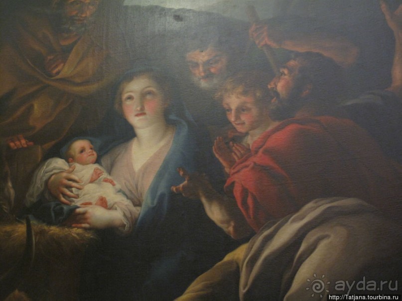 Кафедральный Собор , Чаша Святого Грааля и вид сверху