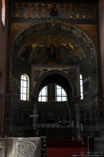 Прекрасная Евфразиева базилика в Хорватии и свет истинный