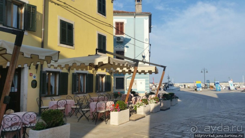 Отличный ресторанчик с видом на 3D крест