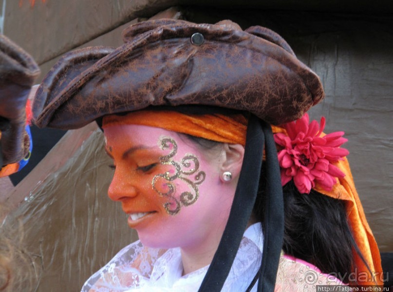 Всматриваясь в лица Карнавала