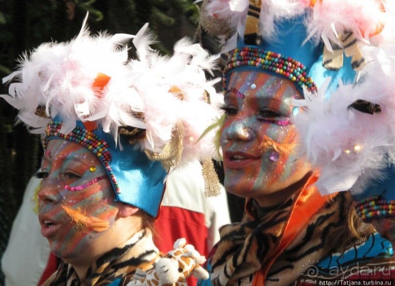 Всматриваясь в лица Карнавала