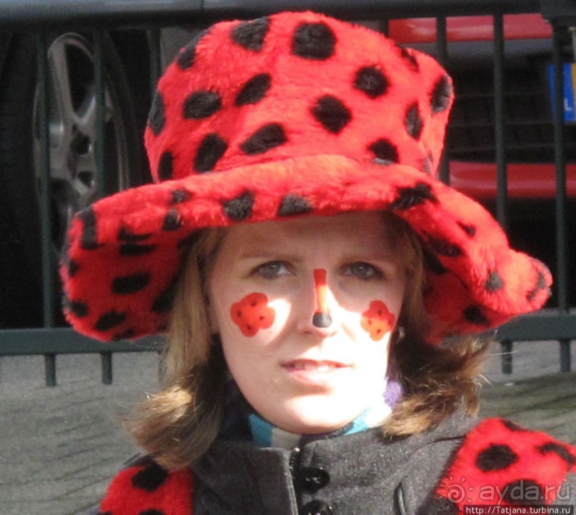 Альбом отзыва "Всматриваясь в лица Карнавала"